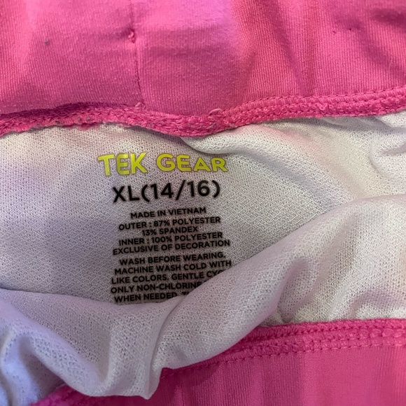 TEK GEAR Girls' Shorts - Picture 2 of 3